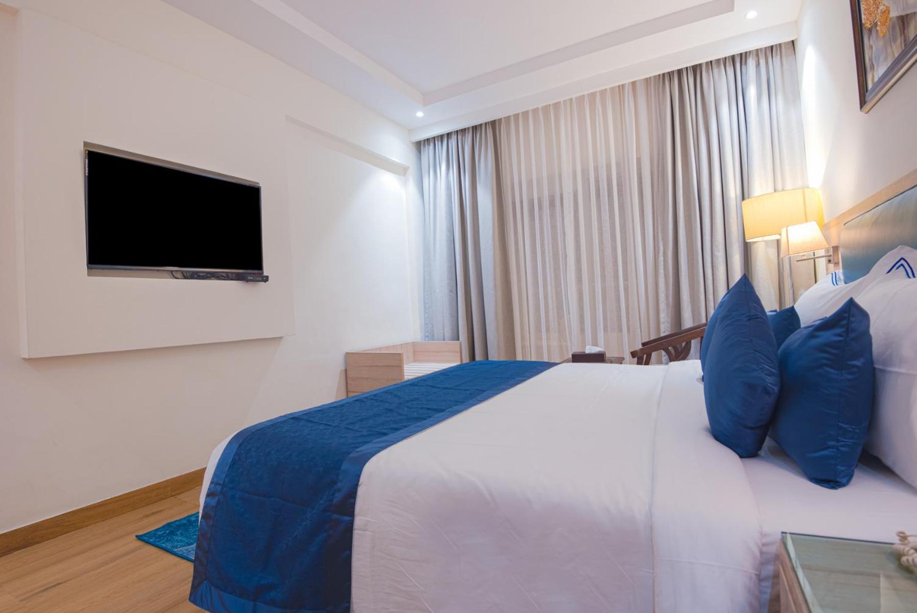 Le Seasons Resort Candolim Bagian luar foto